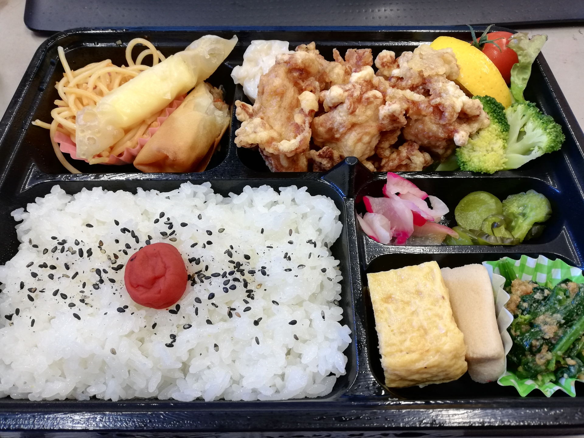 唐揚げ弁当